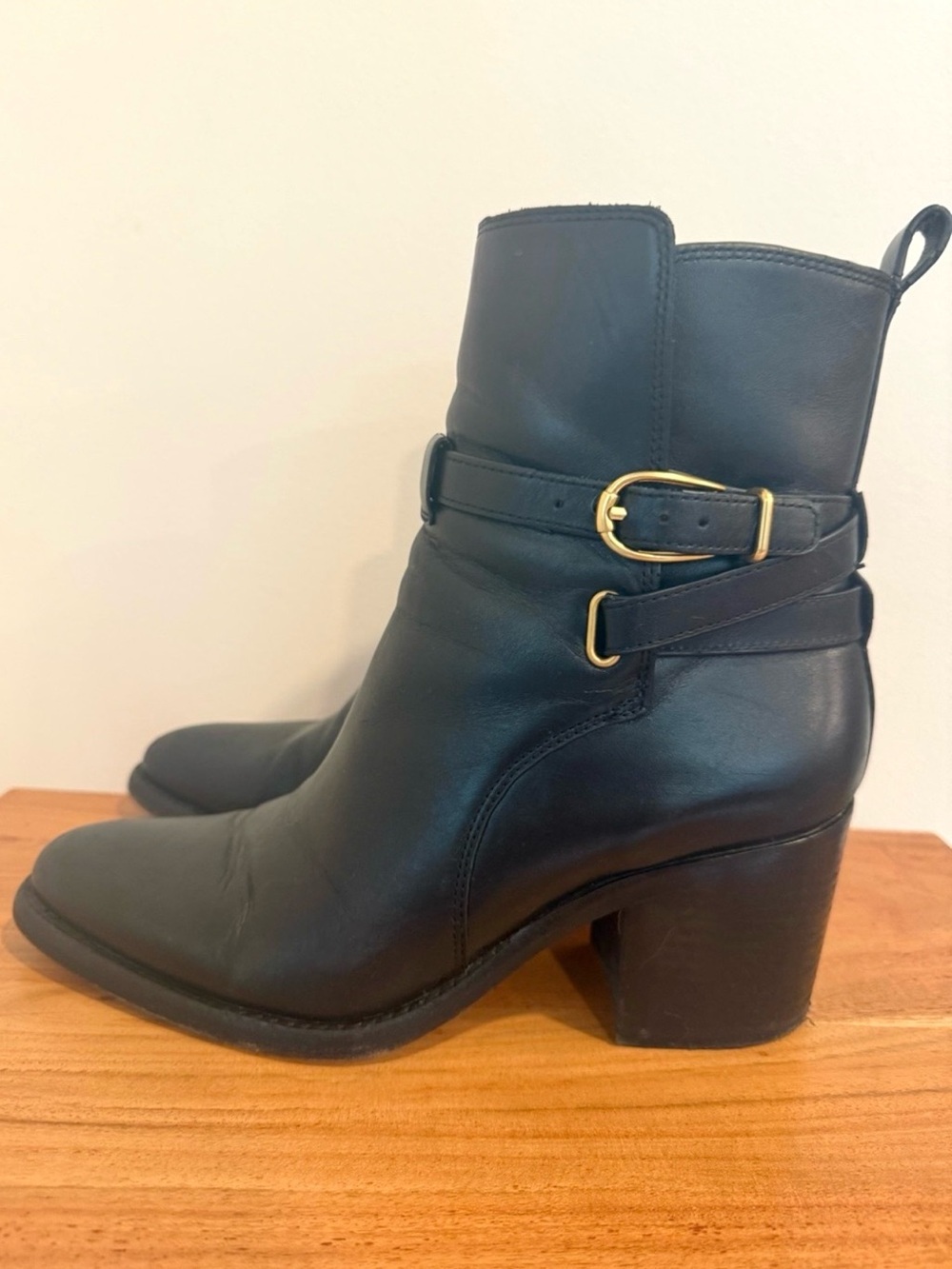 Veronica Beard Sohelia Black Leather Strap Ankle Boots Bootie - Picture 2 of 12
